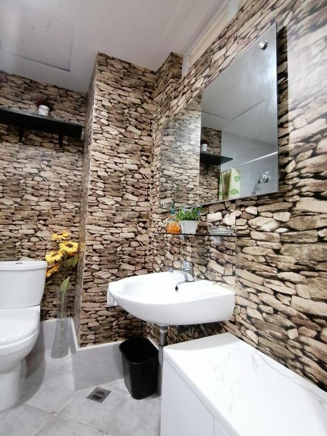 Condo Azur Suites A326 Amani Resorts Residences , 5 Minutes Airport, Netflix, Stylish, Cozy With Luxurious Swimming Pool Lapu-Lapu City Eksteriør bilde